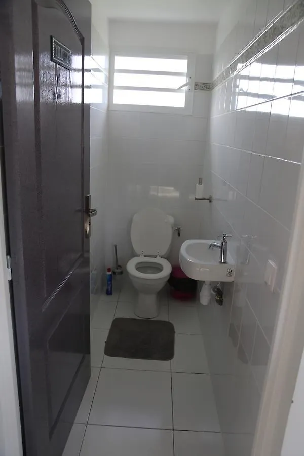 Joli Bungalow Avec Jacuzzi Chez Roberto Petit-Canal